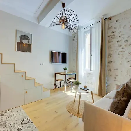 Apartment Duplex Mezzanine Near Shops & Cafes Antibes